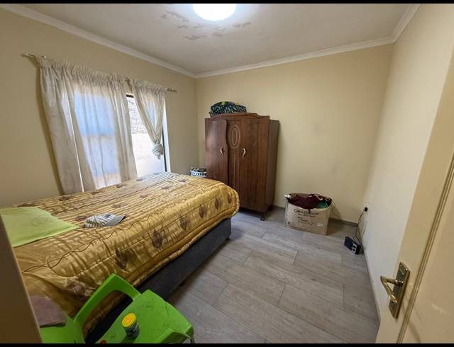 3 BEDROOM HOUSE TO LET IN GOLDEN GARDENS